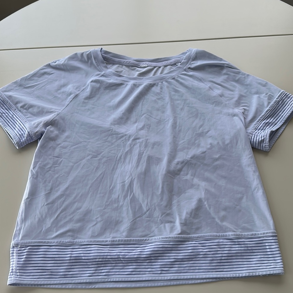 Lululemon crop top